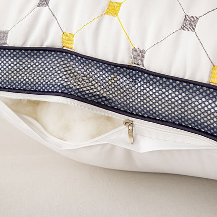 The New Starry Sky Quilted Double Pillow Core Is Soft, Comfortable, And Breathable