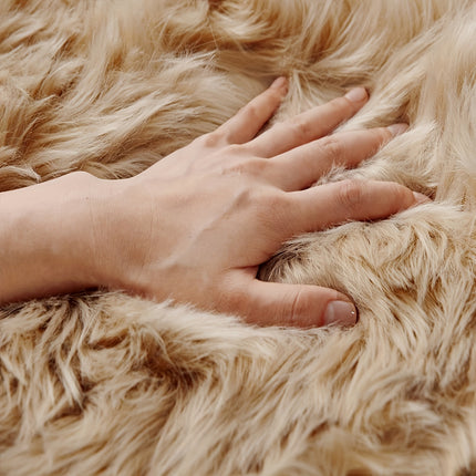 Soft and Fluffy Sheepskin Carpet - Non-slip Artificial Fur Carpet for Bedroom, Living Room and Game Room