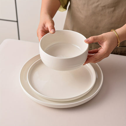 White Porcelain Dinnerware Set with 12pcs, Including Plates And Bowls,