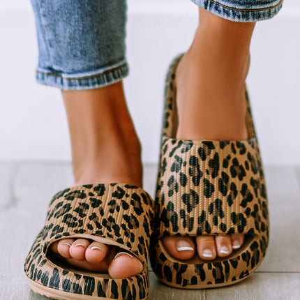 Leopard Print Thick Sole Slip On Slippers
