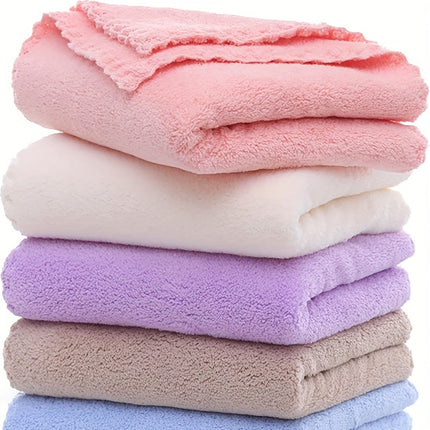10-Pack Cut Edge Bath Towels, 35x75 inches, Modern Style