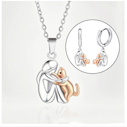 Fashionable And Creative Little Girl Hug Kitty Necklace