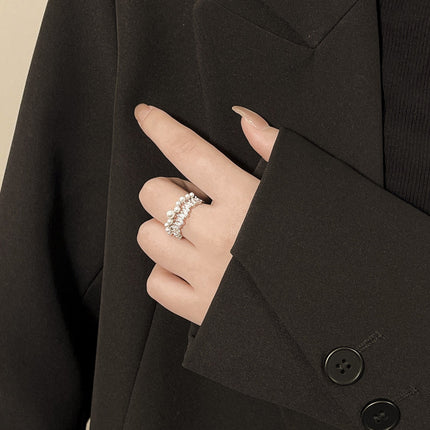 French-style Open Circle Ring With Hollowed-out Pearl Design