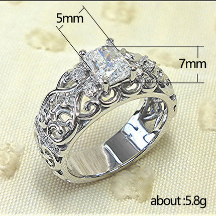 Womens Retro Court-Style Hollowed-Out Zircon Ring