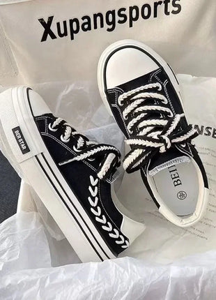 Women Outdoor Trainers Platform Canvas Shoes Height Increasing Chunky Sneakers Young Girls Outdoor Training Women Casual Shoes