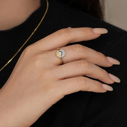 925 Sterling Silver Micro-paved Shiny Crystal Sun And Moon Couple Rings Wholesale Light Luxury And Versatile
