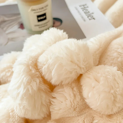 Flannel blanket, imitation rabbit fur blanket, soft and warm sofa blanket,