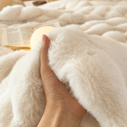 Luxury Faux Rabbit Fur Blankets for Beds Winter Fluffy Plush Throw Blanket