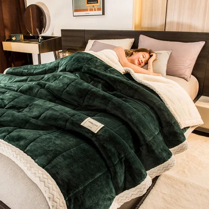 New Coral Fleece Autumn Winter Warm Blankets For Bed 3 Layers Thicken Flannel Blanket Quilt Soft Comfortable Warmth Quilts