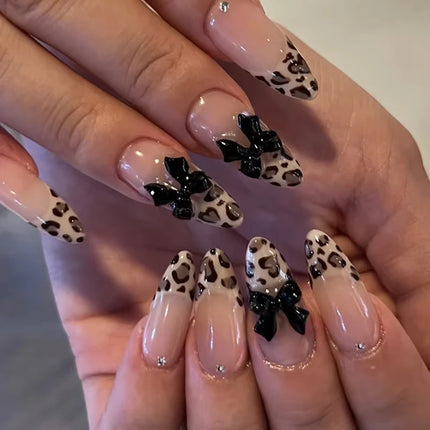 24pcs Sweet Cat Eye French Press on Nails Diamond-Pointed