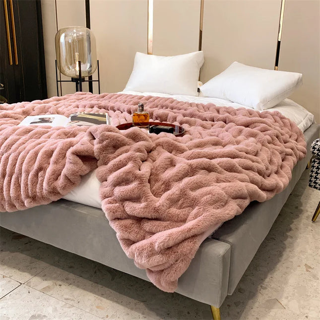High-end Faux Rabbit Fur Warm Winter Blanket Soft Thicken Warmth Blankets for