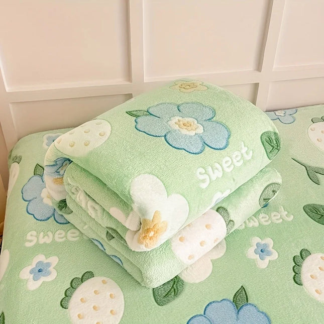 1 piece floral print soft flannel blanket – suitable for use on beds, sofas，suitable for all seasons.
