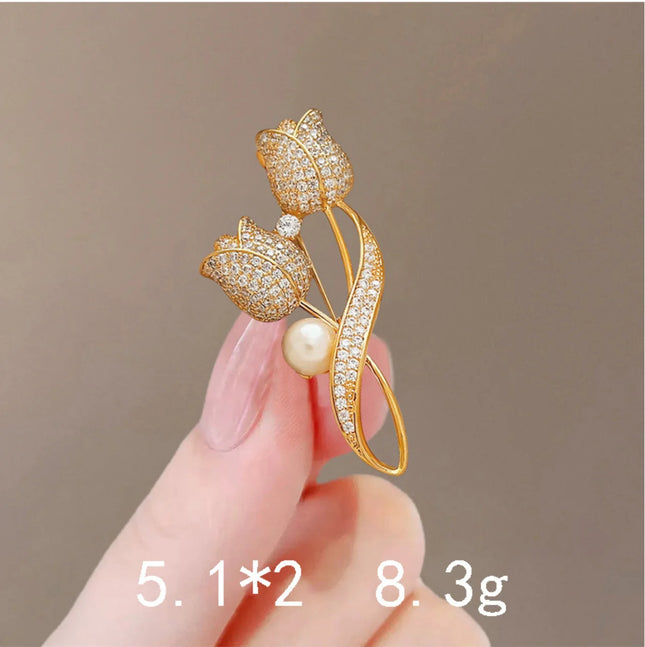 Fashion Pearl butterfly Rhinestone Brooches For Women Elegant Metal Fixed Clothing Pins Daily High-end Jewelry wholesale