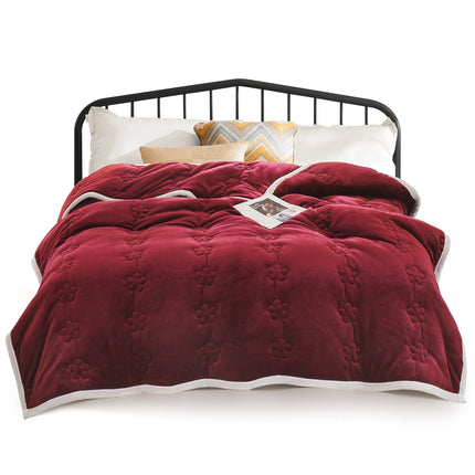 Extra Thick Blanket for Sofa Recliner Bed Warm 3 Layers Flannel Blanket for Winter , Plush Quilt Breathable Velvet Comforter