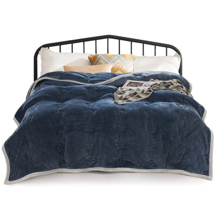 Extra Thick Blanket for Sofa Recliner Bed Warm 3 Layers Flannel Blanket for Winter , Plush Quilt Breathable Velvet Comforter