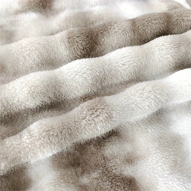 Luxury Thick Plush Faux Rabbit Fur Throw Blanket Ultra-Plush Cozy Soft Decorative Blanket Use for Couch Bed Travel