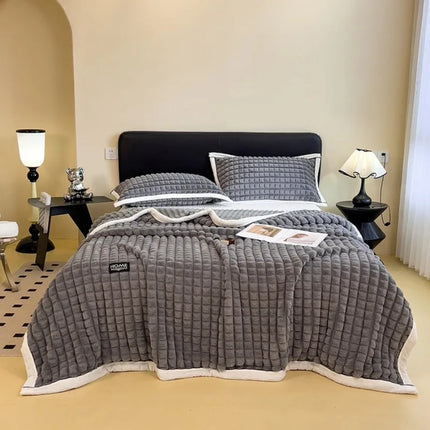 Golden mink fleece cutting grid multifunctional leisure blanket, office nap blanket, high weight gold turtle fleece blanket