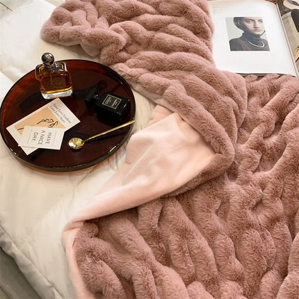 High-end Faux Rabbit Fur Warm Winter Blanket Soft Thicken Warmth Blankets for