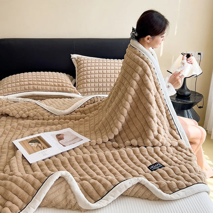 Blankets New Golden Mink Fleece Blanket Multifunctional Cover Sofas Four Seasons Blanket