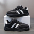 france / 30 / leather black white