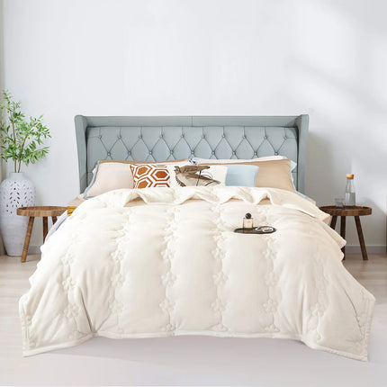 Extra Thick Blanket for Sofa Recliner Bed Warm 3 Layers Flannel Blanket for Winter , Plush Quilt Breathable Velvet Comforter