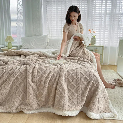 Foreign Trade Lamb Velvet Blanket Coral Flannel Sofa Cover Blanket Nap Office Shawl Air Conditioning Small Blanket Gift