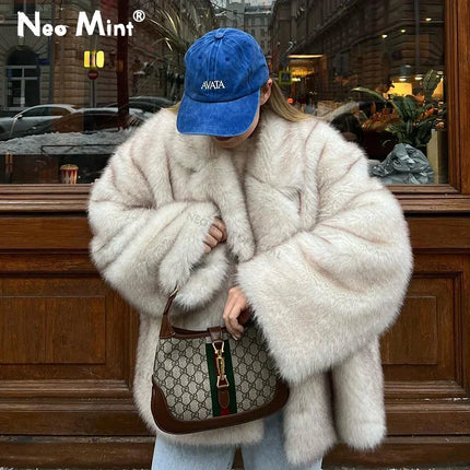 2024 Winter Ins Hot Fashion Girls Oversized Gradient Fur Coat Women Thick Warm Outerwear Fluffy Faux Fox Fur Jacket