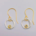 White / 18K / 1 pair