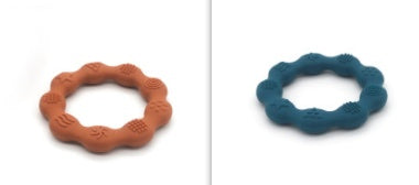 Full Three-dimensional Baby Silicone Teether Baby Molars Holding Round Teether