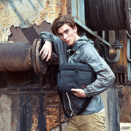 Men's New Simple And Practical Messenger Bag