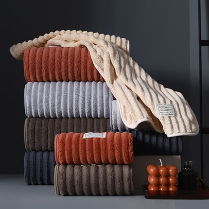 Luxurious 3-Piece Japanese Style Coral Fleece Towel Set - 350GSM - Includes 1 Bath Towel And 2 Face Towels