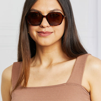 b72512a6388f4b568f75030f1336f019-Max