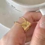 Gold / Adjustable Opening