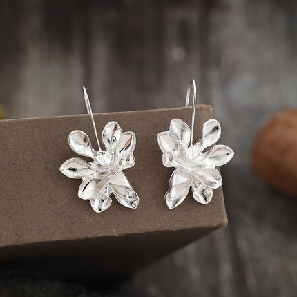 Vintage Court Style Flower Alloy Women's Elegant Personality And Fashion Earrings