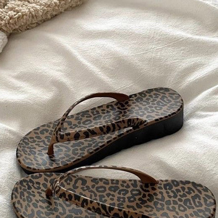 Chestnut Leopard Print Low-heeled Flip Flops