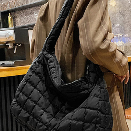 Black Quilted Zipper Large Shoulder Bag - GARDIWALL