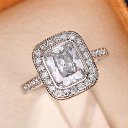 New Vintage Alloy Inlaid Zircon Ring