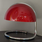 Red / warm light / US
