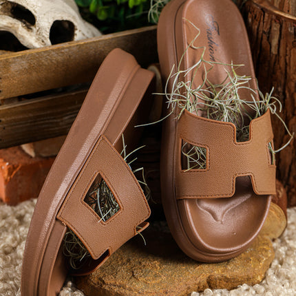 Chestnut Cutout Design Open Toe Platform Slippers (Run Small, Size Up)