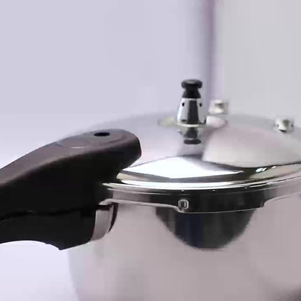 32cm Multi Function Quick Pressure Cooker Compatible with Gas and Induction Cookers