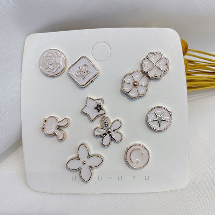 Shirt Decorated Brooch Buckle To Prevent Leakage