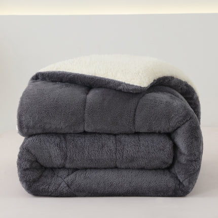 Thickened three-layer warm quilt, pure color surface fluffy, can be heated immediately