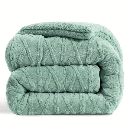 220 X 240 Taffeta Comforter, Double-Sided Rhombus Pattern Winter Blanket, Ultra Soft Fluffy Bedding