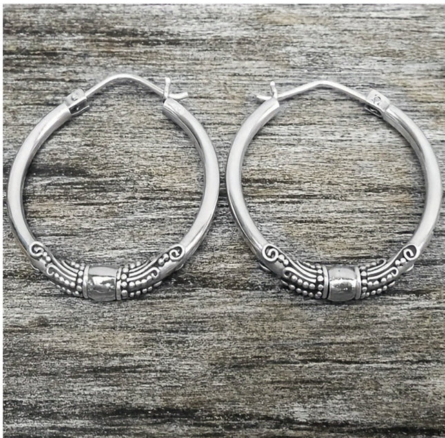 Retro Two-color Ring Earrings Carved Pattern Personality