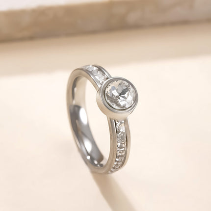 Stylish Stainless Steel Ring With A Welded Plate Set With Round Zirconia