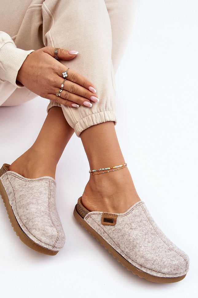  Slippers model 188666 Step in style 