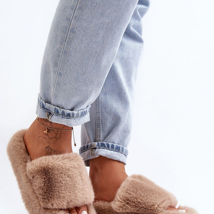  Slippers model 190672 Step in style 