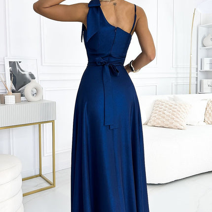  Long dress model 192137 Numoco 