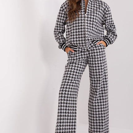  Set model 192535 Lakerta 