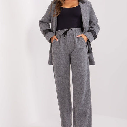  Women trousers model 193132 Lakerta 